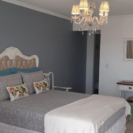 Pousada Cris Garden Bed&Breakfast Foz do Iguacu Luaran gambar